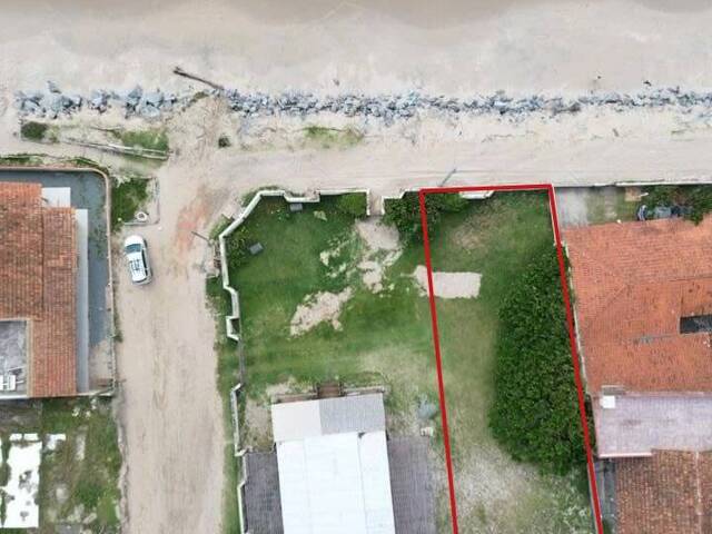 Terreno para Venda em Balneário Barra do Sul - 4